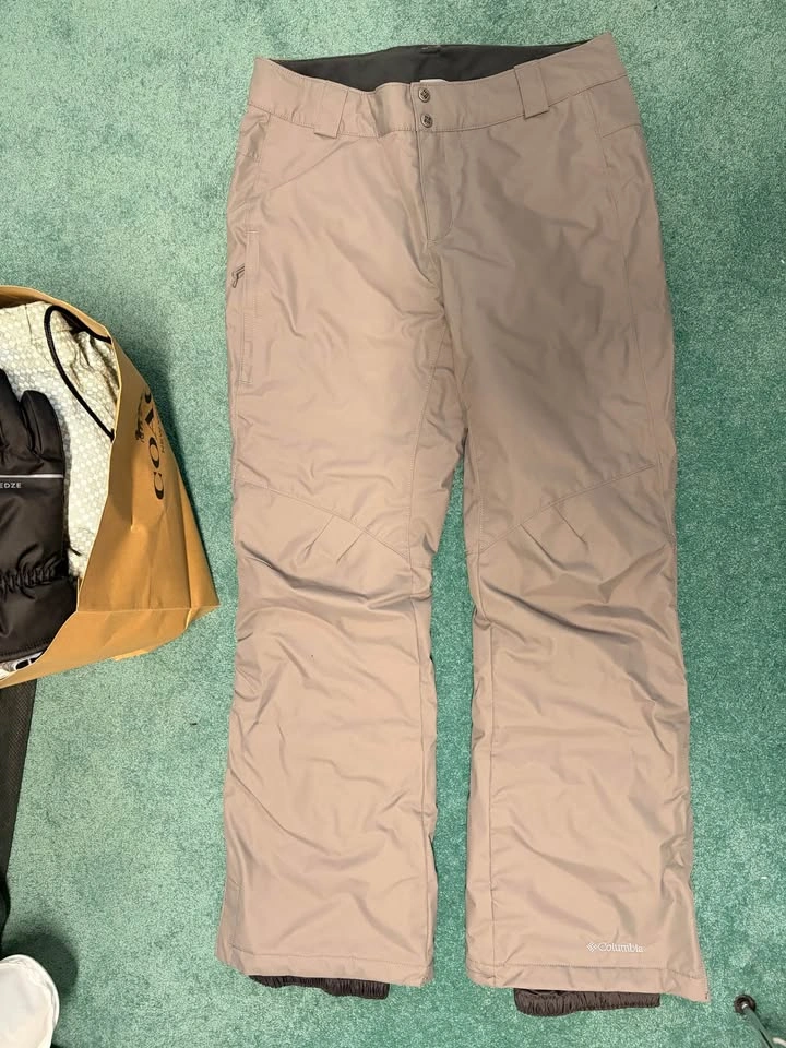 Full set of snowboarding gears - photo 4