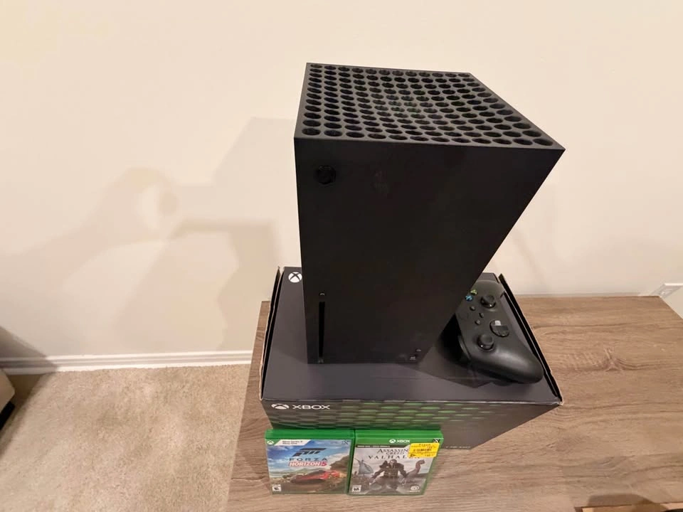 Xbox Series X (Disk Edition) 1 TB SSD - 1 Controller, 2 games - photo 3