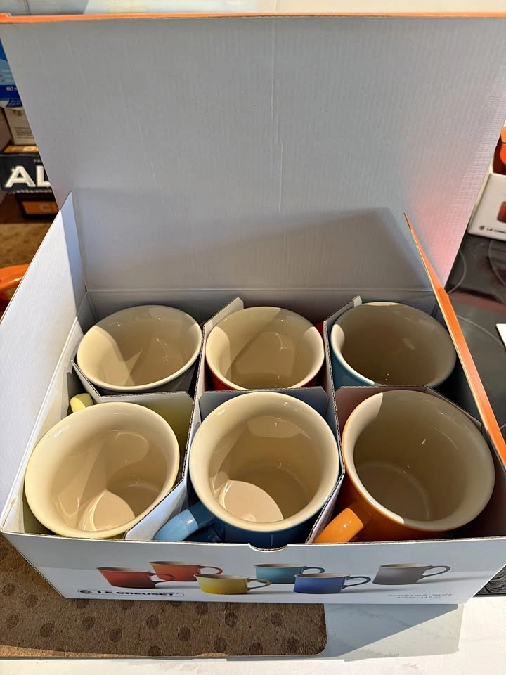 Le Creuset Rainbow Stoneware Mugs - Set of 6 (400ml)
