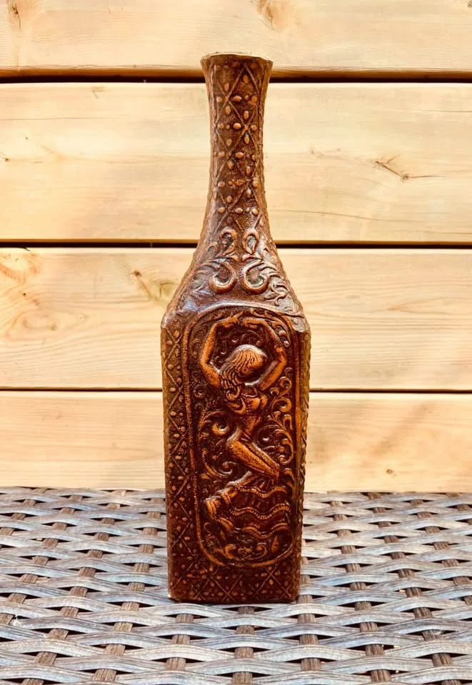 Vintage Spanish Leather Decanter (1950s–1970s) image indicator(2)