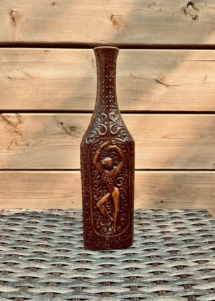 Vintage Spanish Leather Decanter (1950s–1970s) image indicator(5)