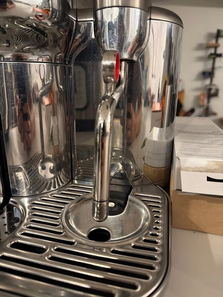 Breville Nespresso Vertuo Creatista (Stainless Steel) - photo 2