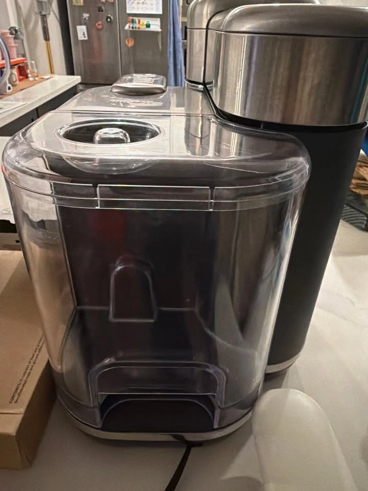 Breville Nespresso Vertuo Creatista (Stainless Steel) - photo 4