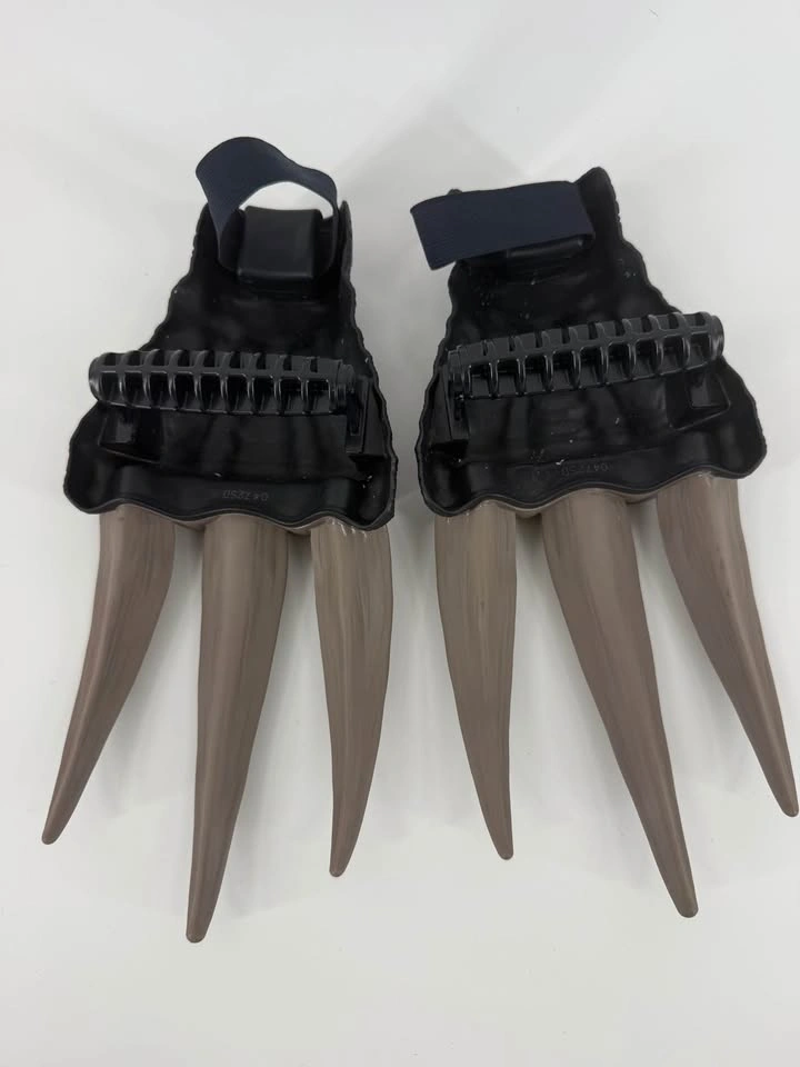 Jurassic World Dinosaur Claw Hands Costume Accessories – Pair - photo 2