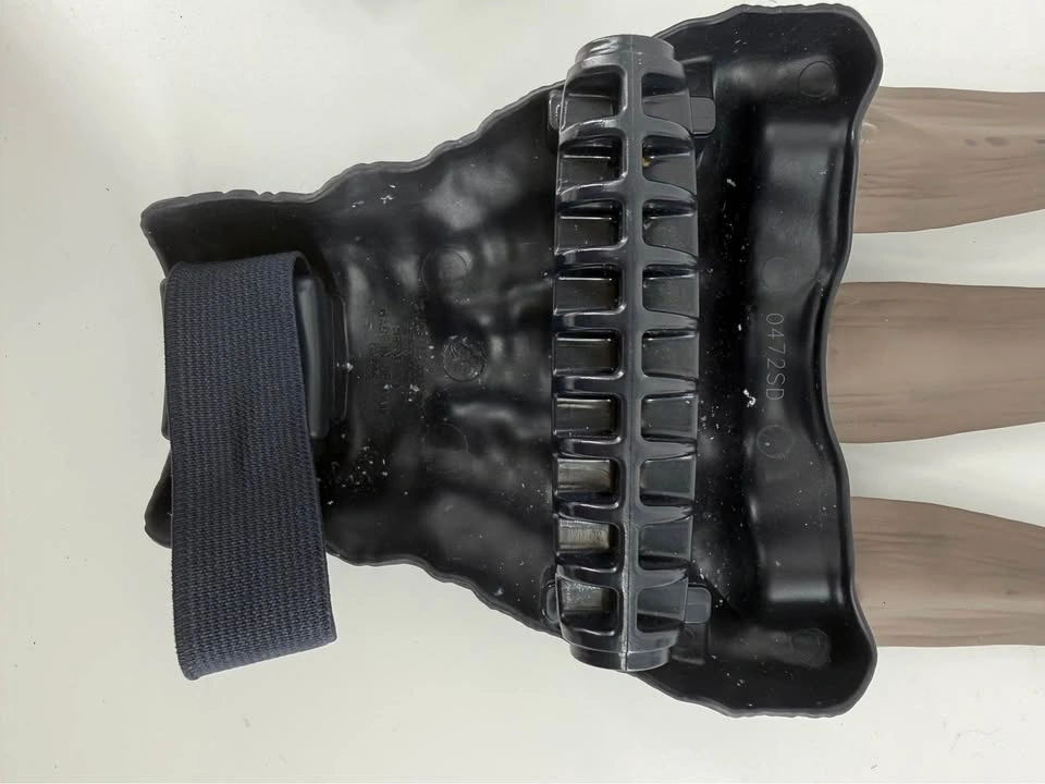 Jurassic World Dinosaur Claw Hands Costume Accessories – Pair - photo 3