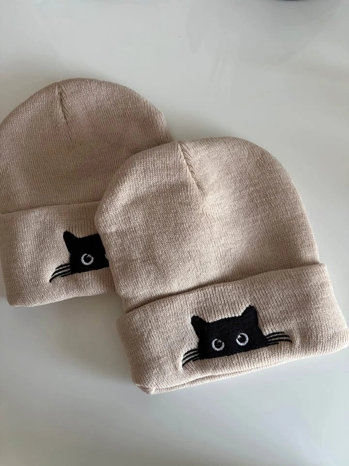 Cat toque (2 available) - photo 3