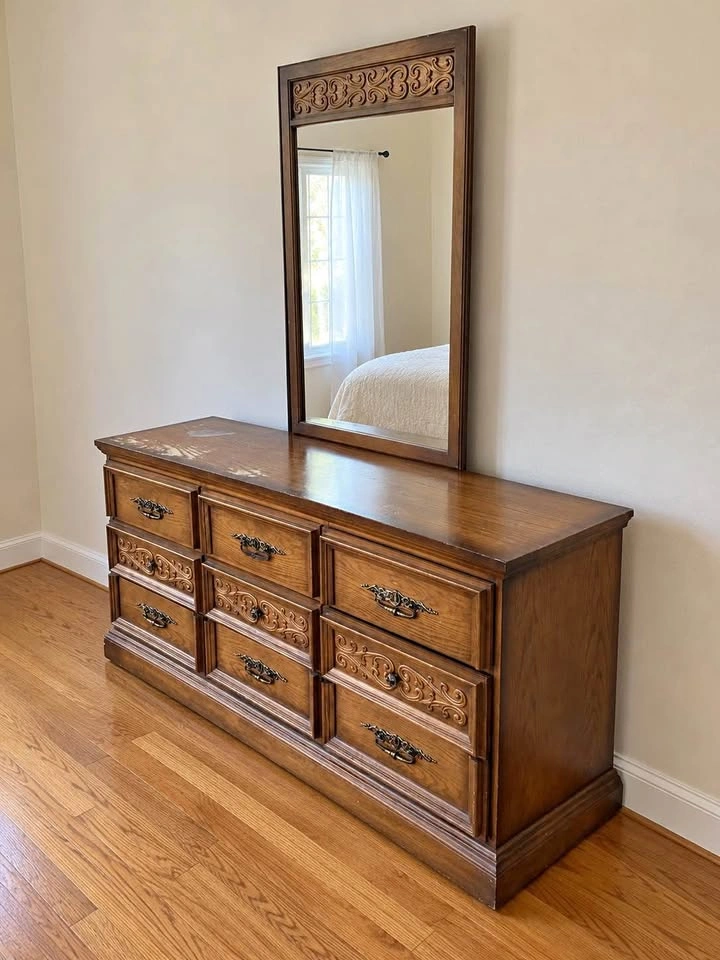 Dresser with Mirror – Refinisher’s Dream