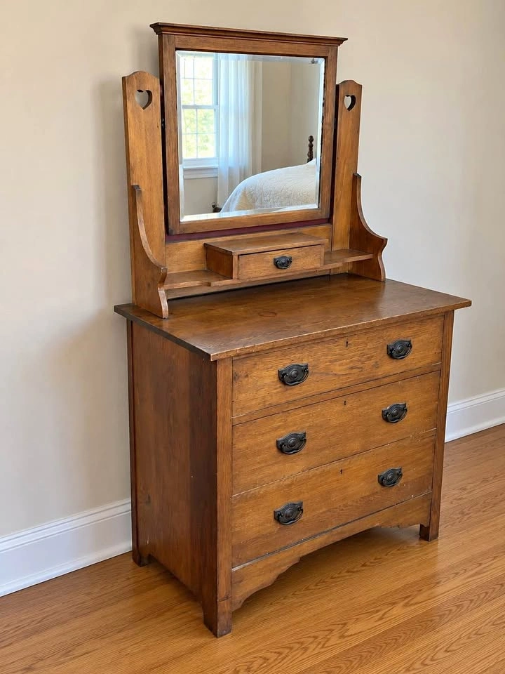 Vintage Oak Dresser with Mirror – Delivery Available