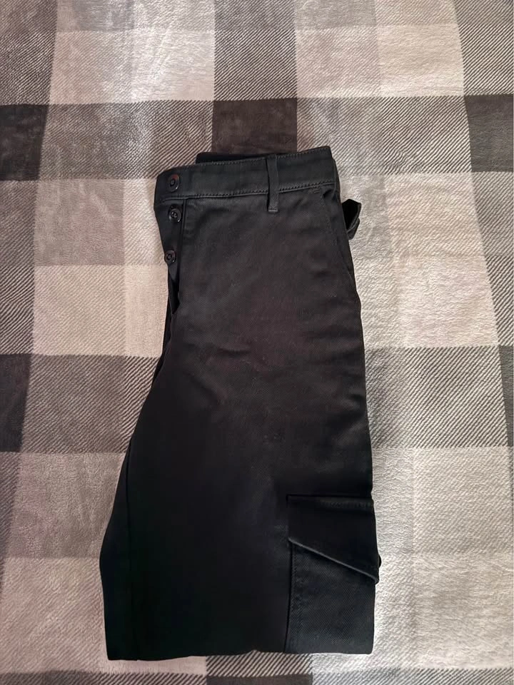 Wilfred Free Black Cargo Pants - Brand New - Black - Size 2 - photo 2