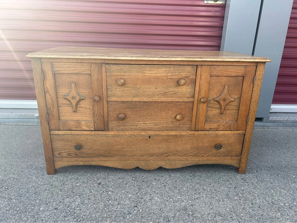 Beautiful Vintage Solid Wood Dresser - photo 2