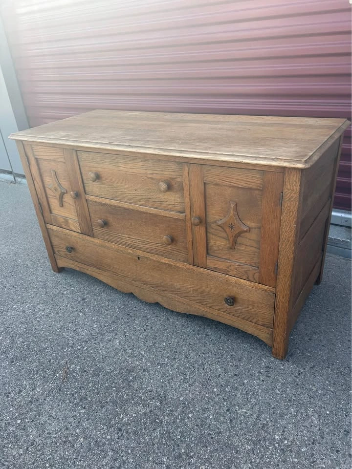Beautiful Vintage Solid Wood Dresser - photo 3