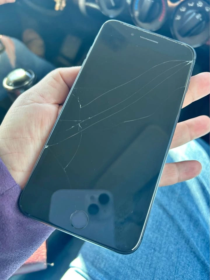 iPhone 8