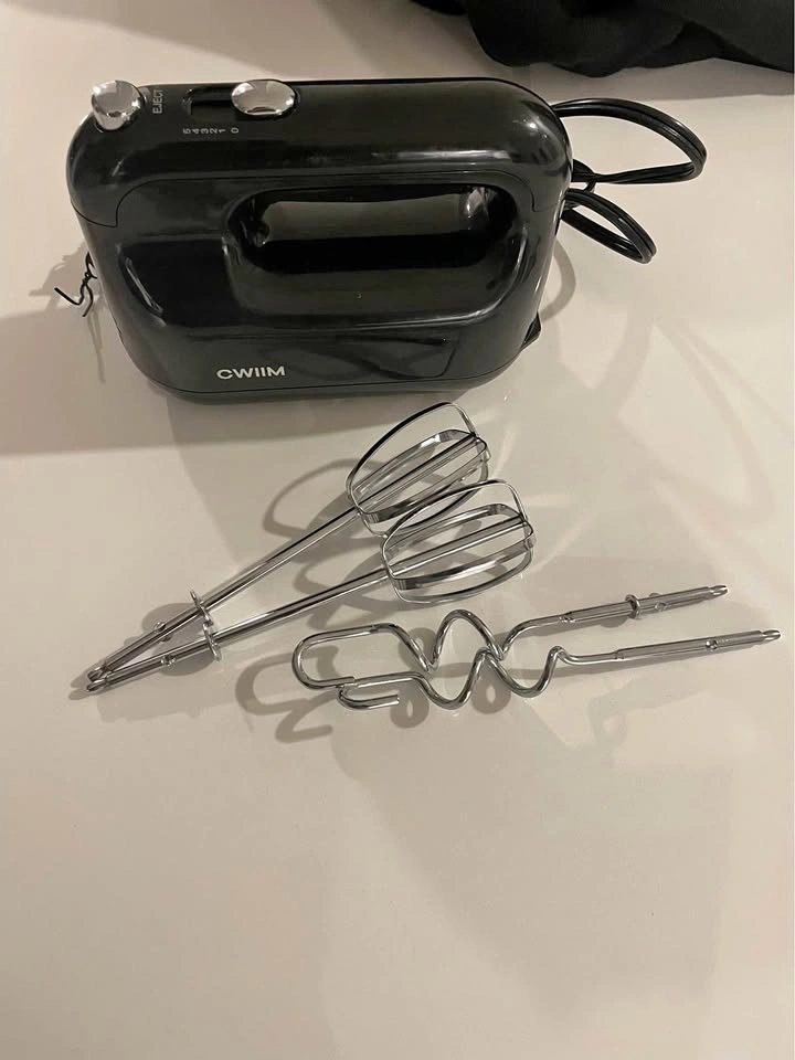 Baking electric hand mixer