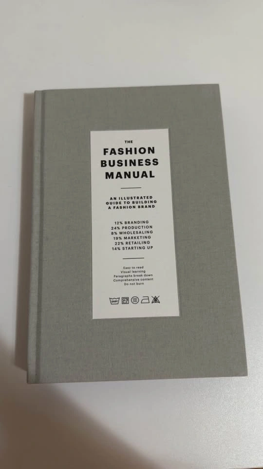 fashion books (look at description!!) - photo 5