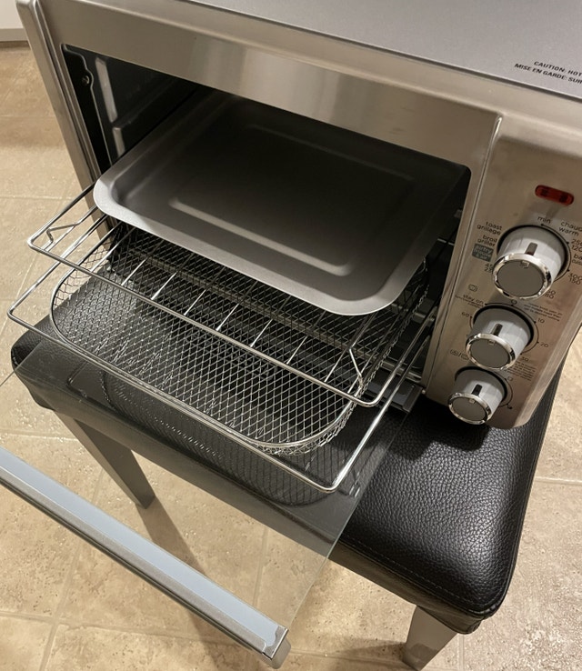 BLACK+DECKER 6-Slice Air Fry Toaster Oven, 5-in-1 Countertop - photo 2