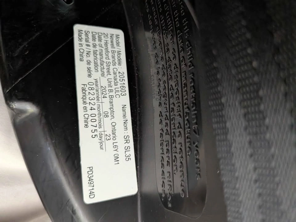 Graco SnugRide SnugLock 35 Infant Car Seat - Expire 2031 - photo 5