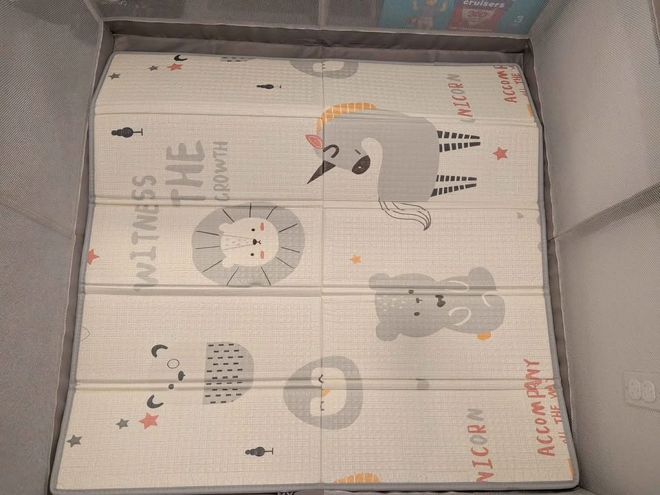 Playpen for baby with playmat bought Aug 2026 - photo 4