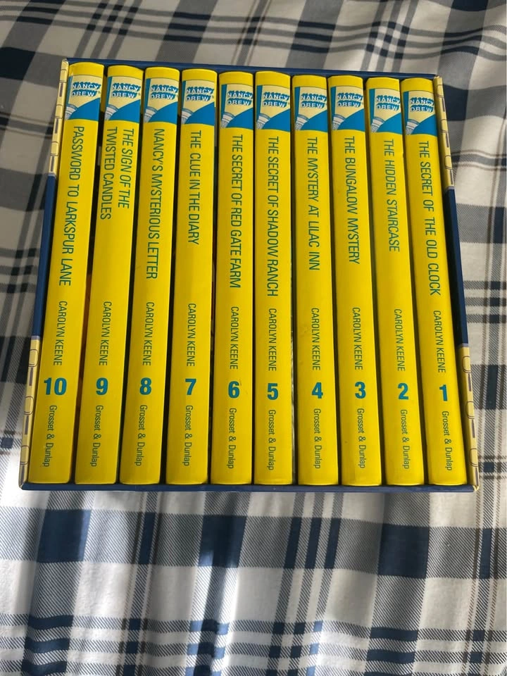 Book’s Lot - photo 2