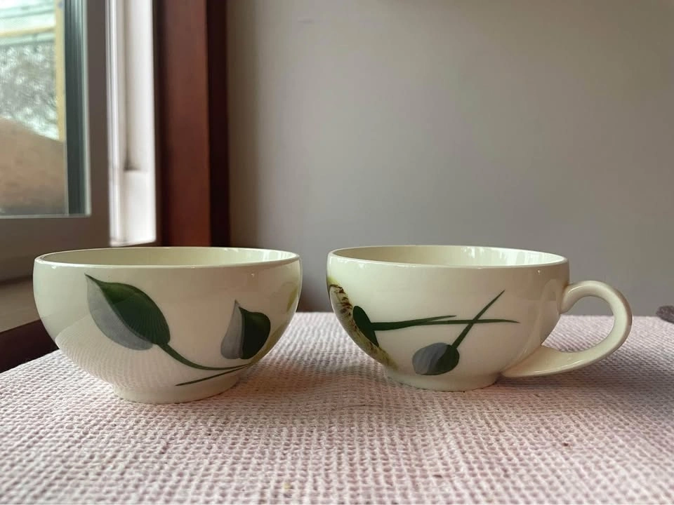 MCM Floral Leaf Tea Cups x2 - photo 2
