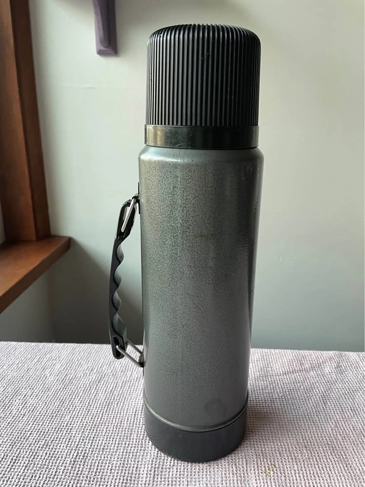 Vintage Aladdin Insulated Thermos Rustic Hammered Gray & Black 1 - photo 2