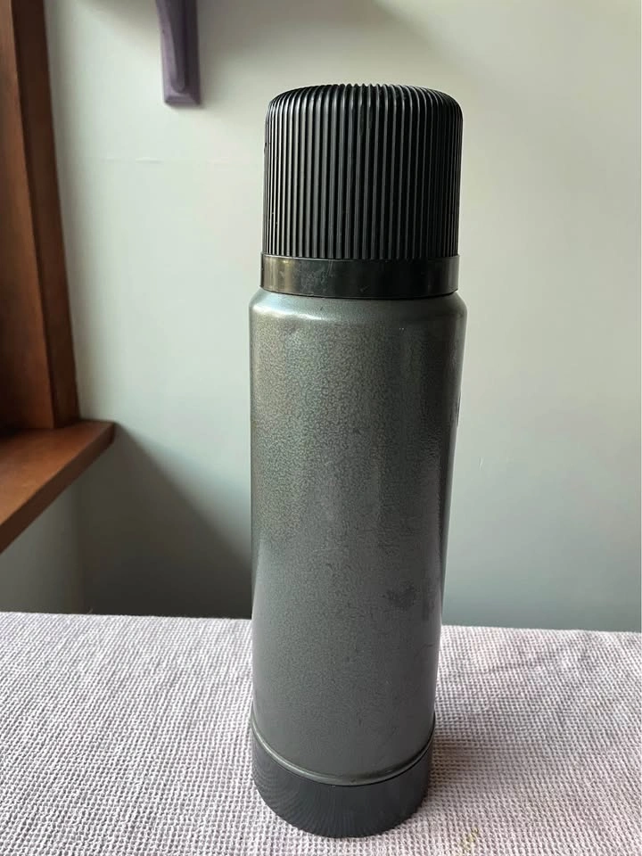 Vintage Aladdin Insulated Thermos Rustic Hammered Gray & Black 1 - photo 3