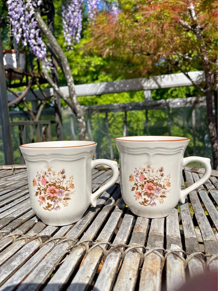 Vintage Floral Mugs Antique Array Brick Oven Stoneware Set of 2