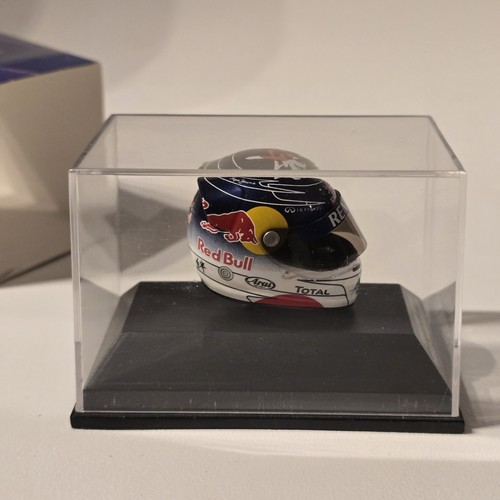 Minichamps 1/8 Sebastian Vettel Arai Helmet Monaco 2011 - photo 4