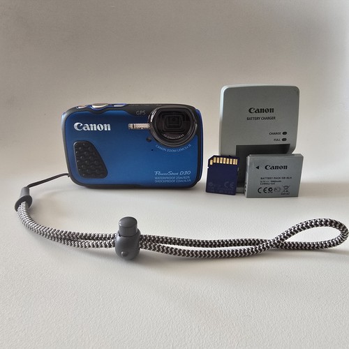 Canon PowerShot D30 12.1 MP GPS Waterproof Digital Camera