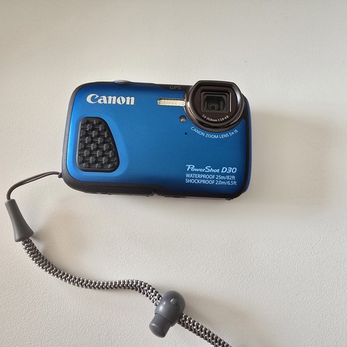 Canon PowerShot D30 12.1 MP GPS Waterproof Digital Camera - photo 2