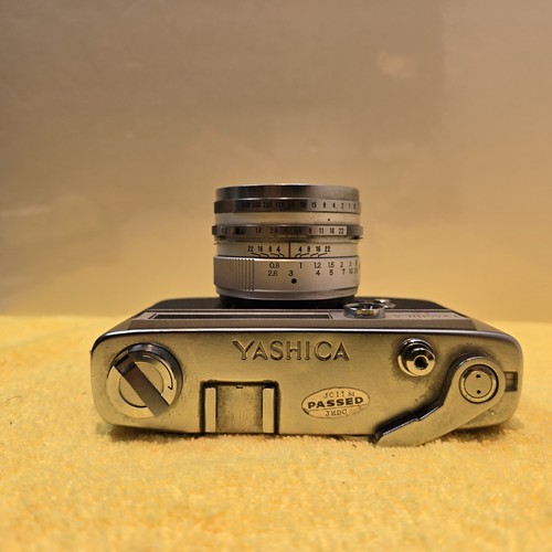Vintage Yashica 1C Lynx 5000E 35mm Film Camera For Parts