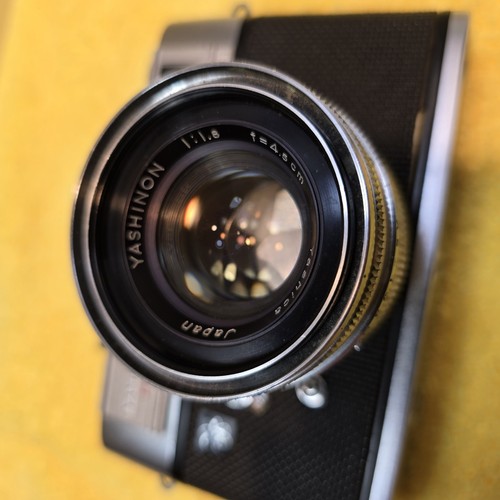 Vintage Yashica 1C Lynx 5000E 35mm Film Camera For Parts - photo 4