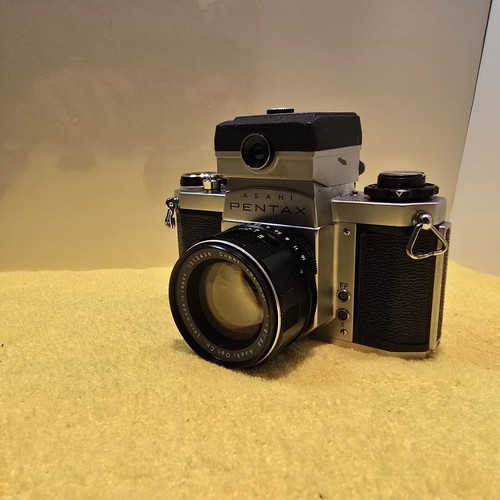 1960s Pentax SV 35mm SLR Camera w/Super Takumar 55mm f/1.8 Lens - photo 3