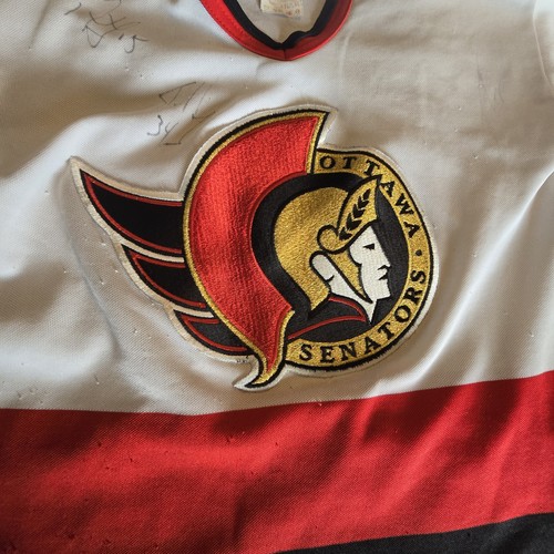 Signed Vintage 1990's CCM Ottawa Senators Hockey Jersey - photo 5