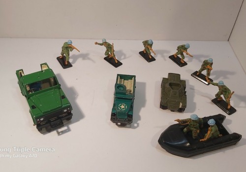 Vintage Dinky, Britain's LTD, Matchbox + 8 Soldiers - photo 4
