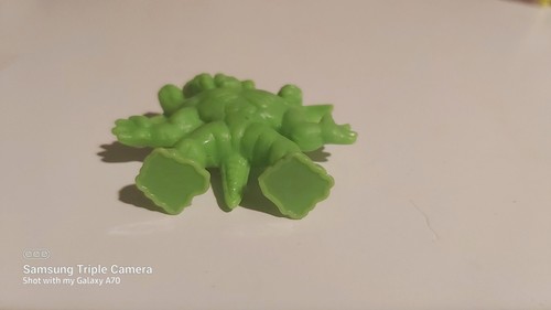 Monster in My Pocket Series 1 Green, Great Beast. Rubber. - photo 3
