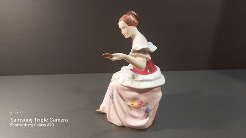 RARE Vintage Royal Dux Figurine Lady with Mirror - photo 3