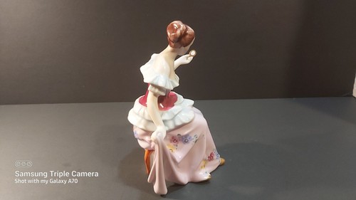 RARE Vintage Royal Dux Figurine Lady with Mirror - photo 4