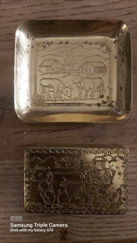 Vintage Golden Tone Match Box Holder Cowboy Etched w/ Tray - photo 2