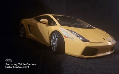 Maisto 1:18 Lamborghini Gallardo Diecast Car Yellow