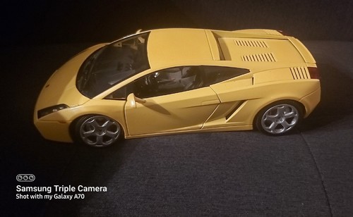 Maisto 1:18 Lamborghini Gallardo Diecast Car Yellow - photo 5
