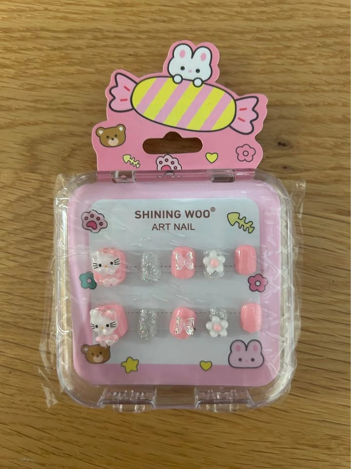 Shining Woo Press-On Nails - photo 2