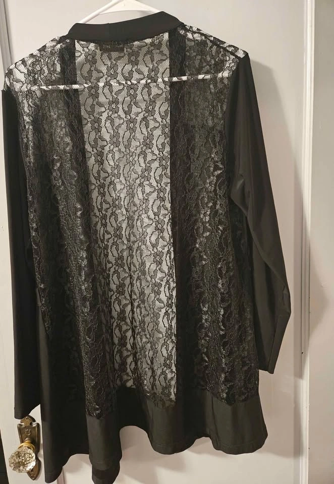 Elegant Black Lace-Back Drape Jacket Set - photo 3