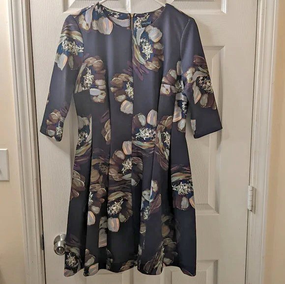 Gabby Skye Scuba Knit Dress Size 8