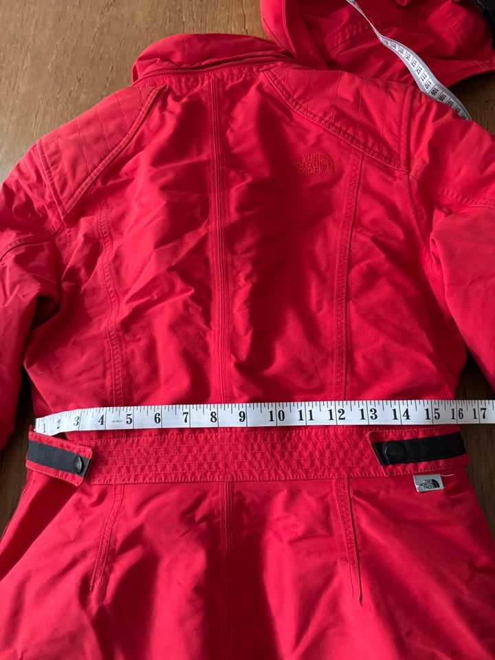 The North Face Women's Red Goose Down Winter Parka, Small - photo 3