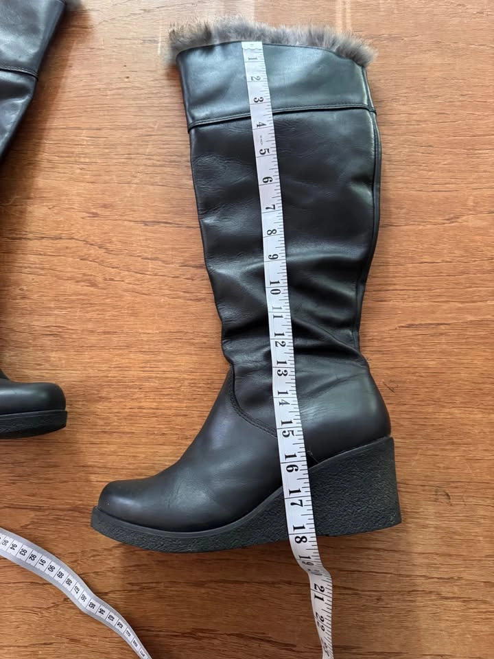 Saute-Mouton Becca Black Leather Boots, Size 39 / 8.5 - photo 5