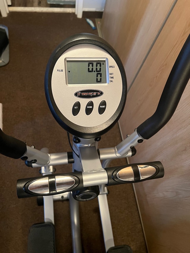 Compact Home Elliptical Trainer / Cross-Trainer - photo 2