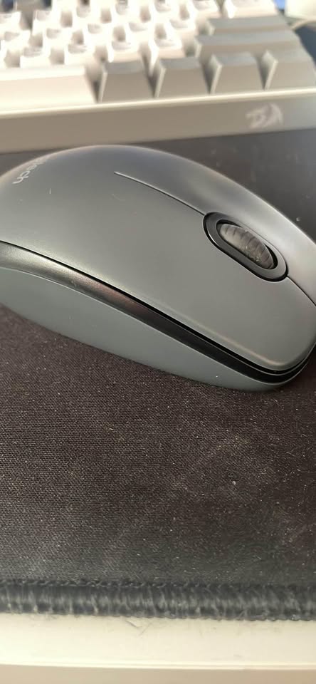 Logitech mouse(has to pick up frome me, 10$,WIRED) - photo 2