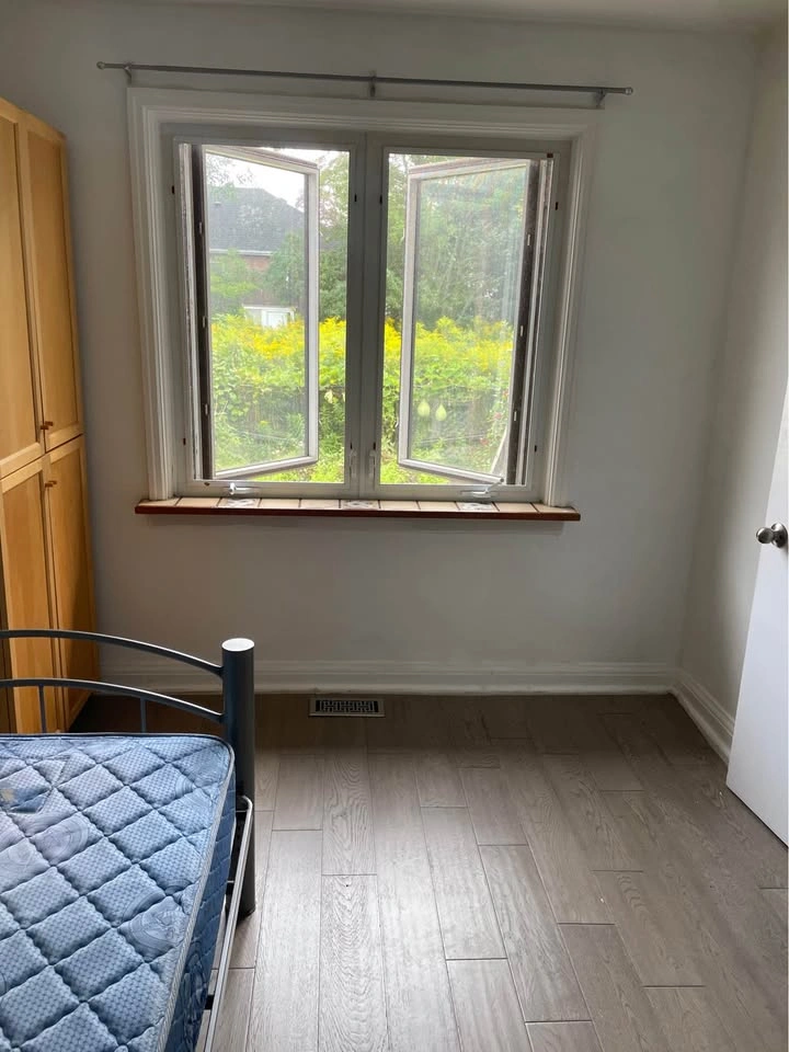 Private room for rent - photo 2