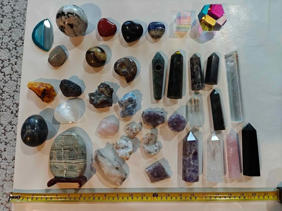 Rocks and crystals - photo 2
