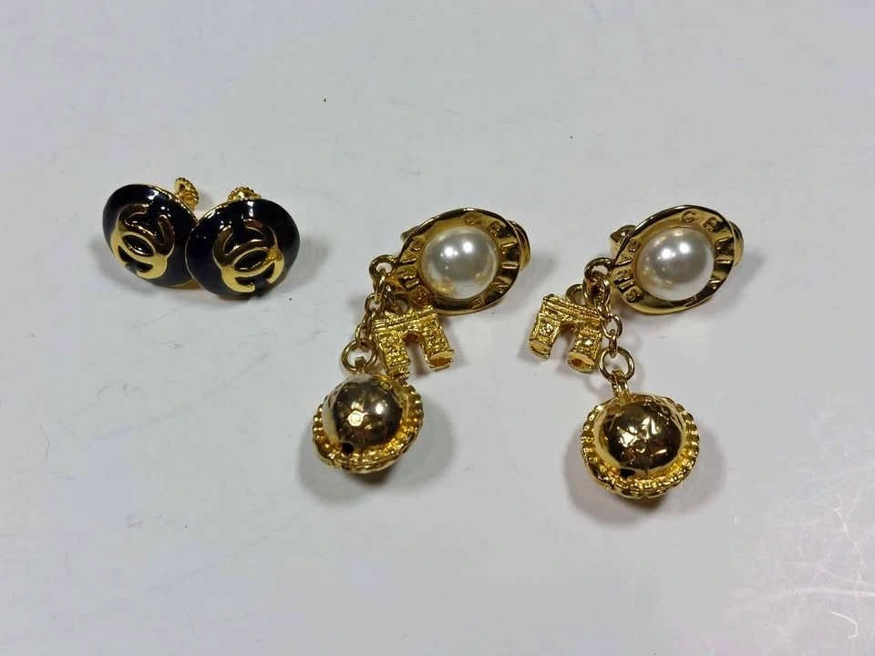 Clip on earrings